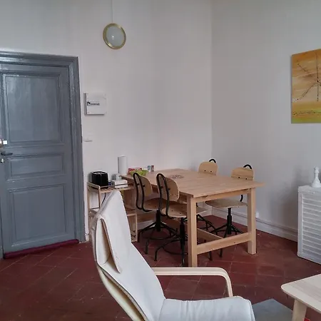 Appartements Cote Pont Vieux-Self Check-In Carcassonne Exterior photo