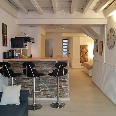 Appartements Cote Pont Vieux-Self Check-In Carcassonne Exterior photo